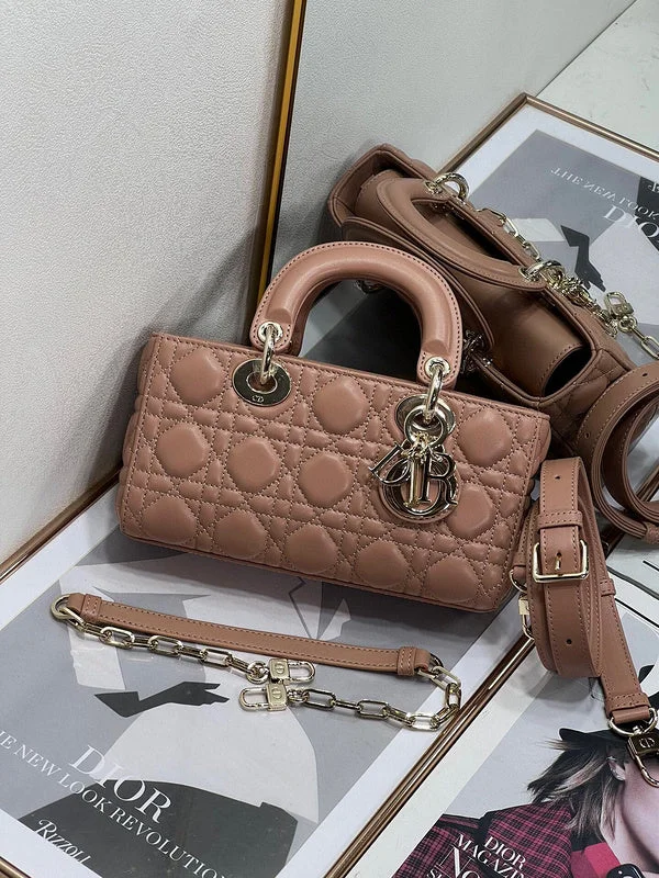 Christian Dior handbags with a detachable mirror for on - the - go touch - upsWF - Dior Bags - 715