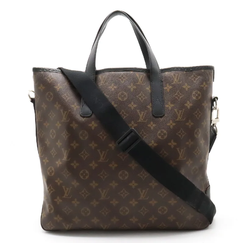 Ladies Louis Vuitton handbags with a detachable coin purse insideLouis Vuitton Louis Vuitton Monogram Maker Davis Toast Bag 2WAY Shoulder Bag Slipper M56708