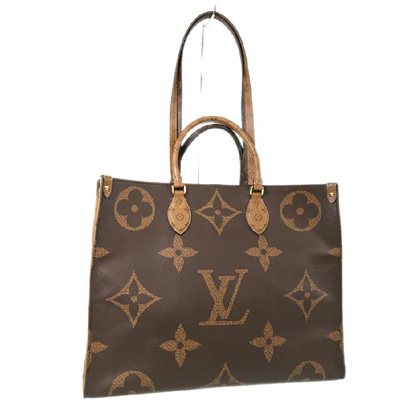 Louis Vuitton bags with a front - flap pocket for quick - access itemsLOUIS VUITTON Monogram Giant on the Go GM M45320 Tote bag