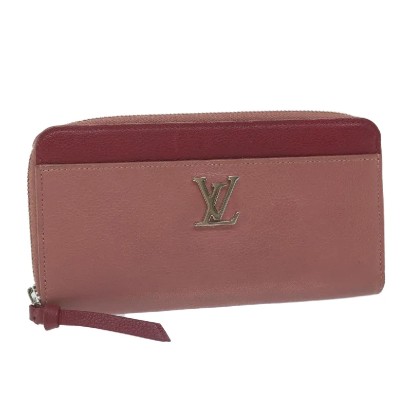 Louis Vuitton bags with a magnetic snap closure for easy accessLOUIS VUITTON Lockme Wallet