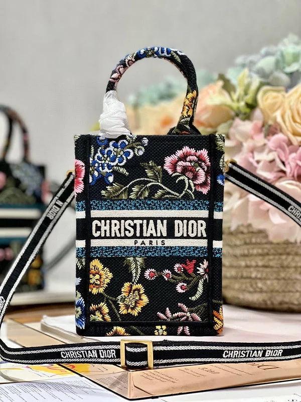 Christian Dior handbags with a back - pocket for quick storageWF - Dior Bags - 727