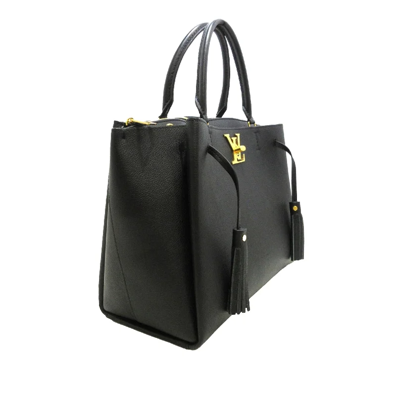 Louis Vuitton bags with a front - flap pocket for quick - access itemsLouis Vuitton Lockmeto (SHG-4jvRNA)