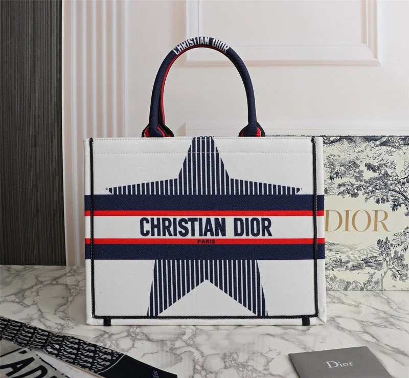 Christian Dior handbags with a detachable mirror for on - the - go touch - upsWF - Dior Bags - 631