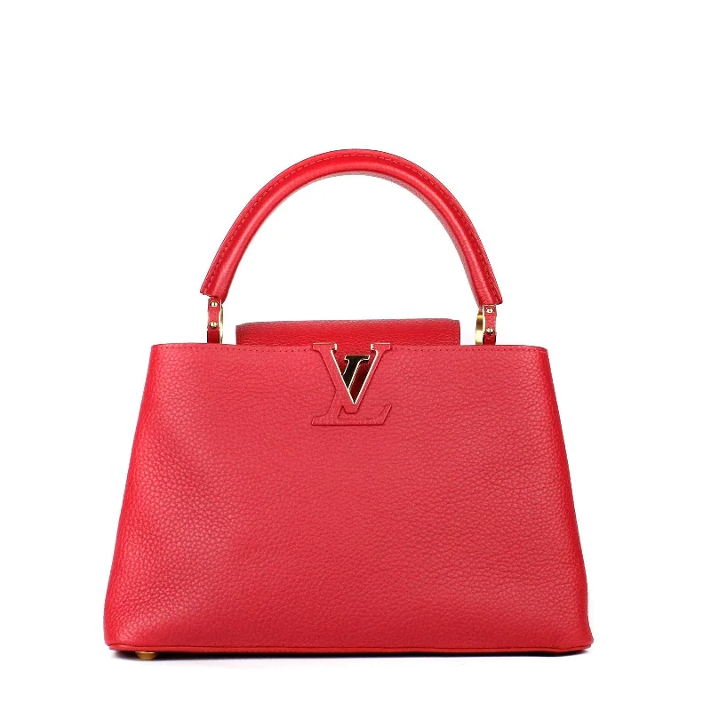 Louis Vuitton tote bags with a water - resistant coating for outdoor useLOUIS VUITTON LOUIS VUITTON Handbags Capucines