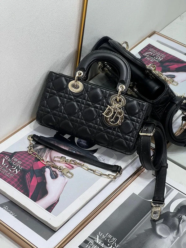 Christian Dior handbags with a detachable mirror for on - the - go touch - upsWF - Dior Bags - 701