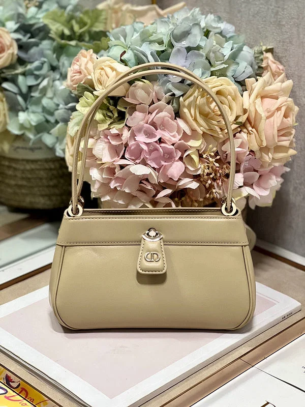 Christian Dior handbags with a detachable mirror for on - the - go touch - upsWF - Dior Bags - 724