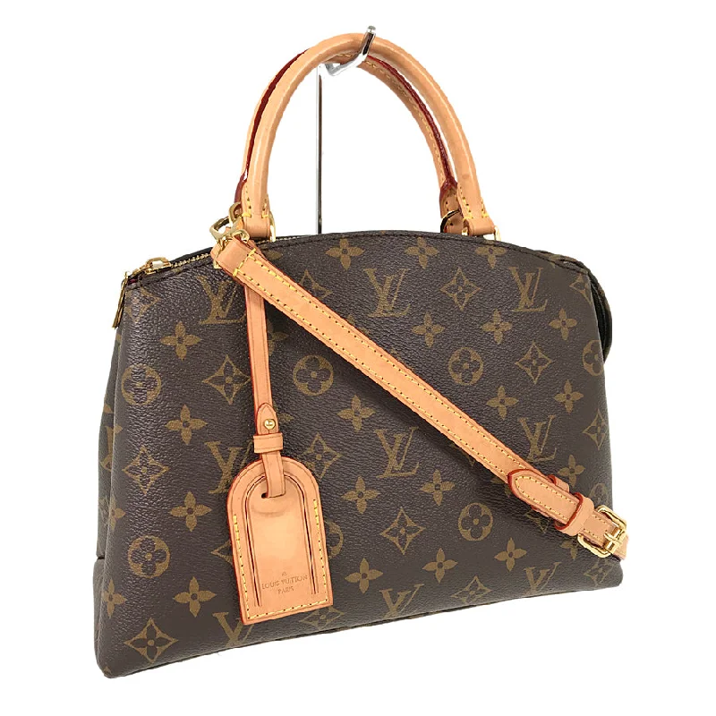 Louis Vuitton handbags with a beaded trim for a touch of glamourLOUIS VUITTON Monogram Petit Palais PM M45900 Hand bag