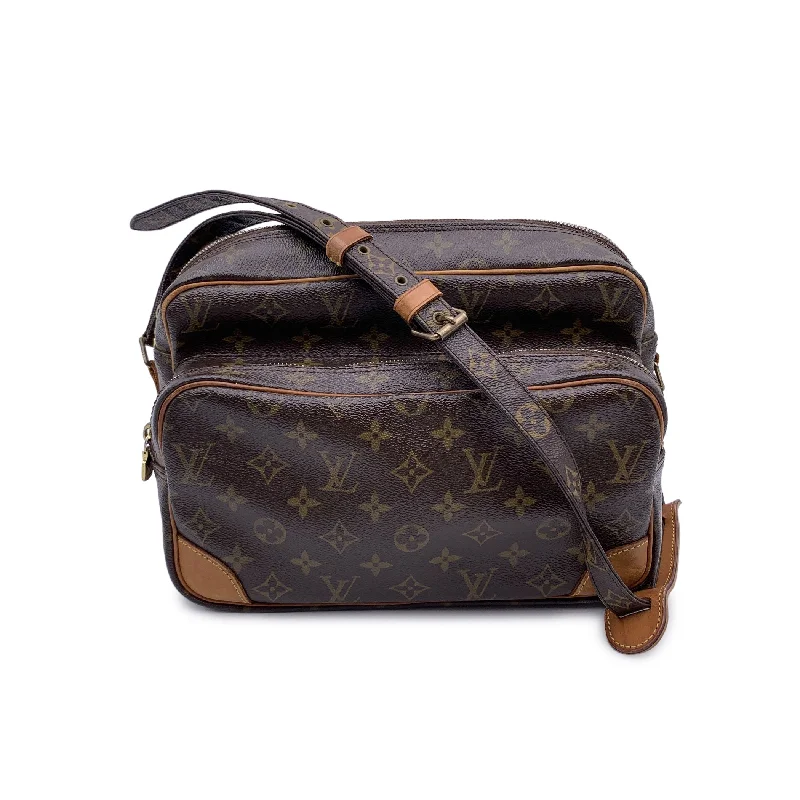 Louis Vuitton bags with a zippered interior pocket for better organizationLOUIS VUITTON Louis Vuitton Crossbody Bag Vintage Nil