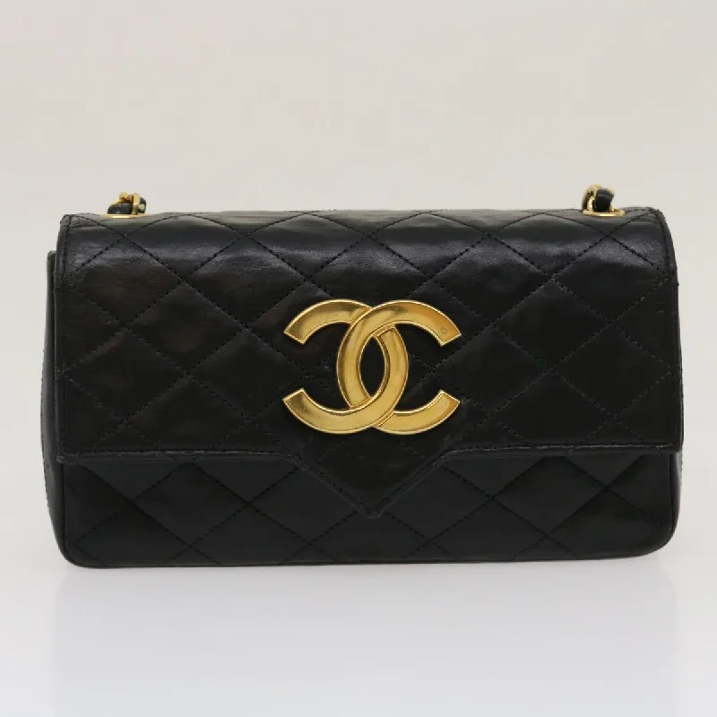 Chanel Black Handbag for Business MeetingsChanel Black Handbag for Business MeetingsChanel Classic Flap Shoulder Bag