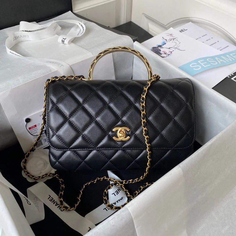 Chanel Black Handbag for Business MeetingsChanel Black Handbag for Business MeetingsChanel Bags