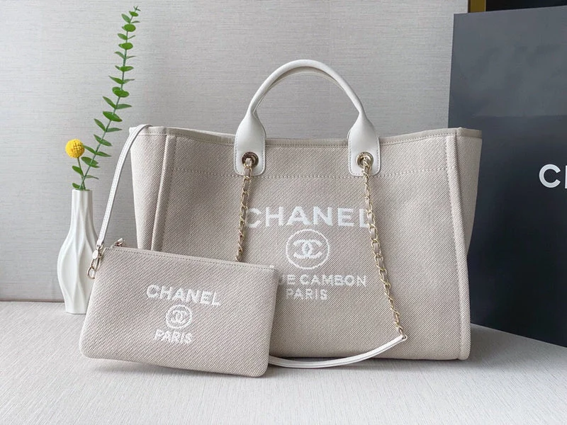 Chanel New Arrival Handbag with Gold HardwareChanel New Arrival Handbag with Gold HardwareChanel Bags