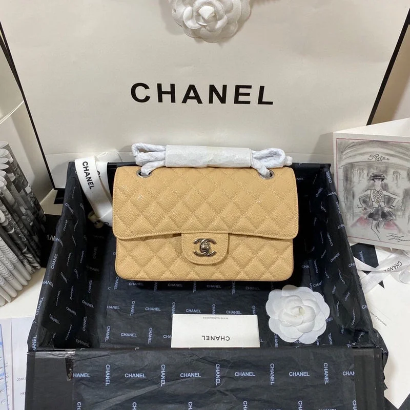 Chanel Lightweight Handbag for Daily ErrandsChanel Lightweight Handbag for Daily ErrandsChanel Bags