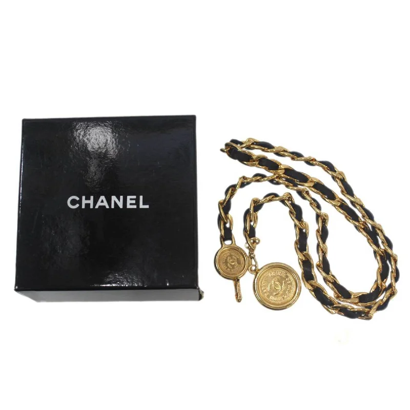 Chanel Designer Handbag with Unique DesignChanel Designer Handbag with Unique DesignCHANEL Coco Mark Chain Belt Gold Plated x Leather Ladies