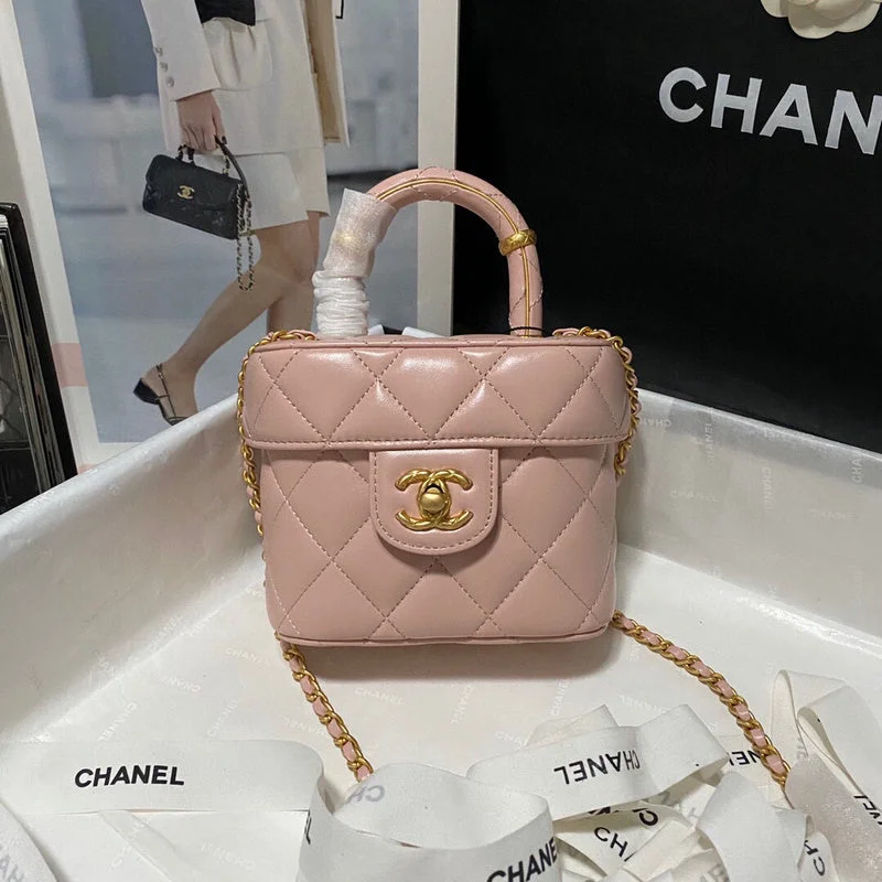 Chanel Lightweight Handbag for Daily ErrandsChanel Lightweight Handbag for Daily ErrandsChanel Bags