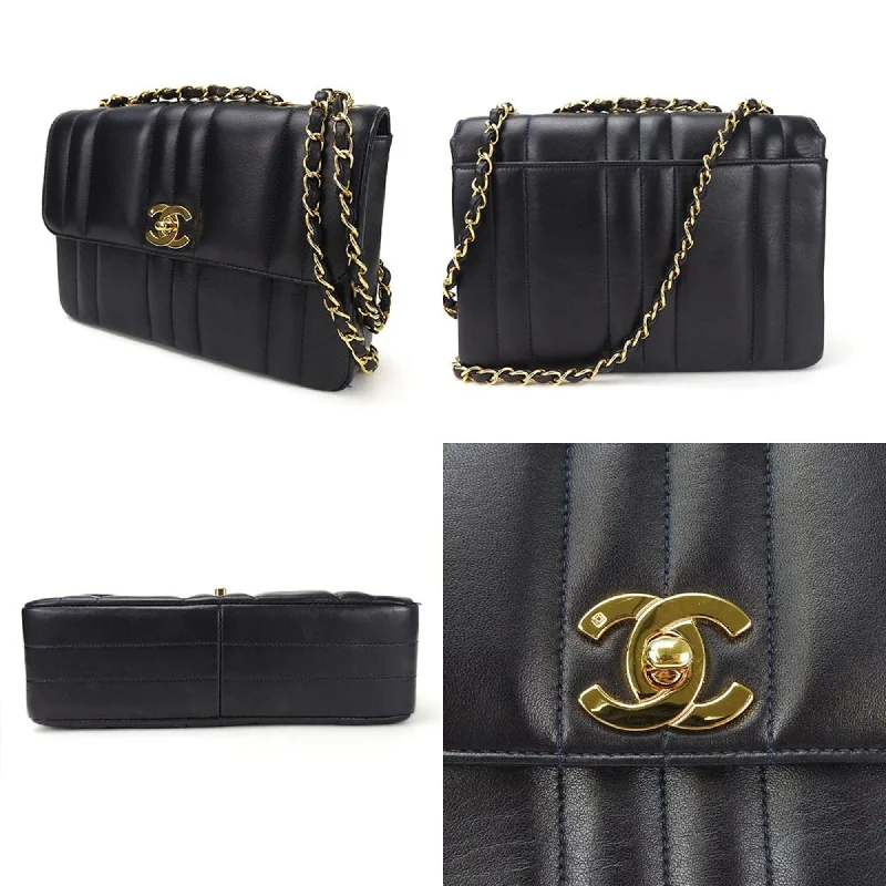 Chanel Quilted Leather Shoulder Bag for FashionistasChanel Quilted Leather Shoulder Bag for FashionistasCHANEL Flap bag Shoulder Bag