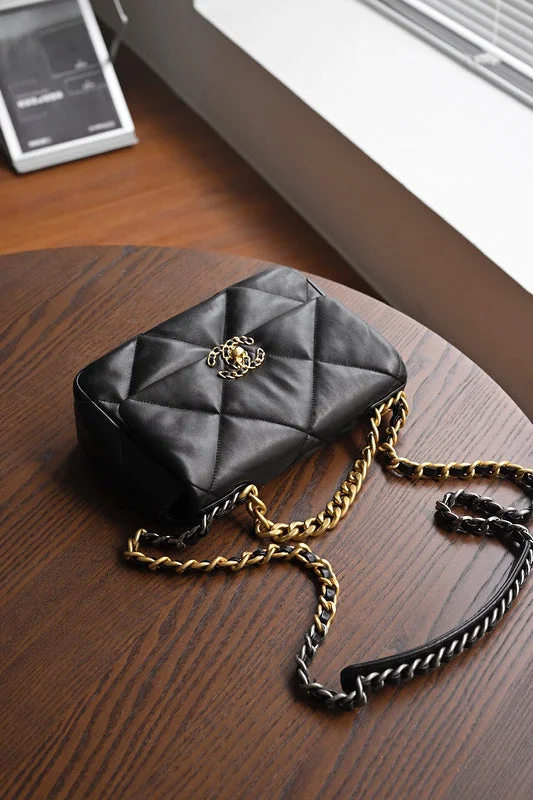 Chanel Small Crossbody Bag for TravelChanel Small Crossbody Bag for TravelChanel Bags