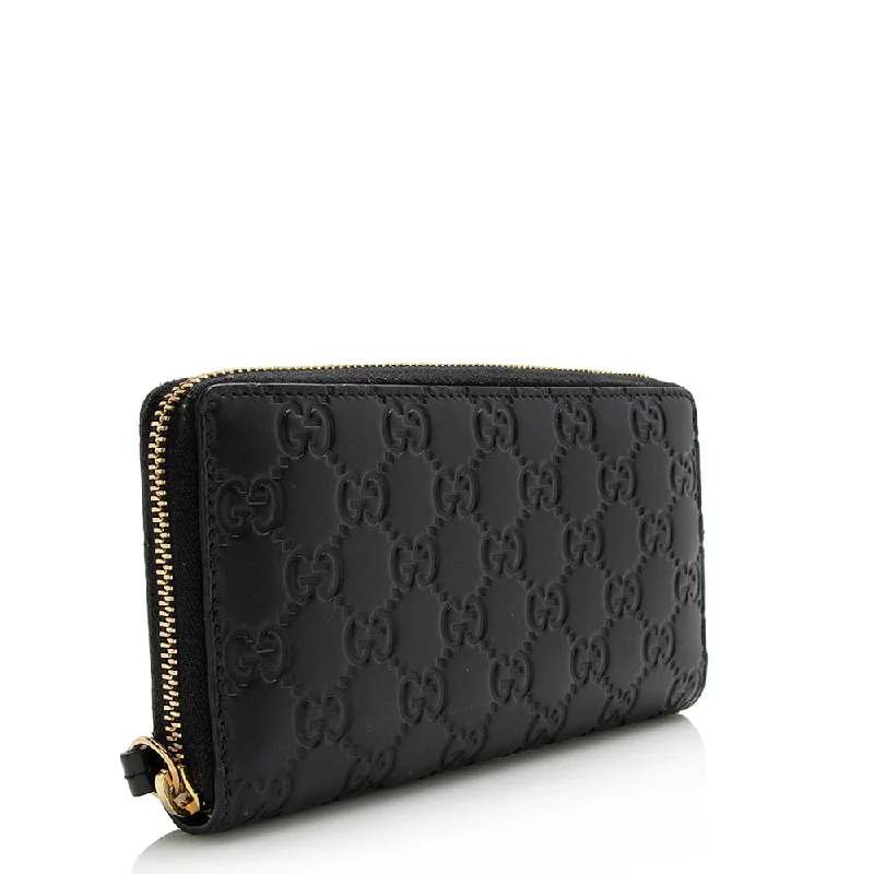 Medium - sized Women Gucci handbags for everyday useGucci Guccissima Leather Signature Zip Around Wallet (21971)