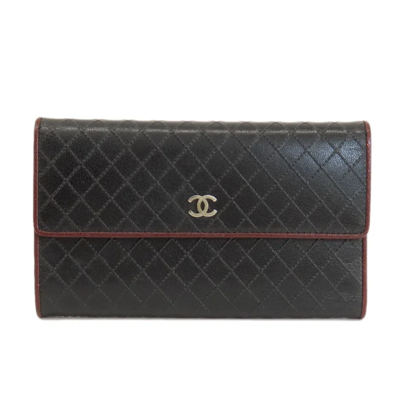 Chanel Quilted Leather Shoulder Bag for FashionistasChanel Quilted Leather Shoulder Bag for FashionistasCHANEL Coco Mark Long Wallet Leather Women's