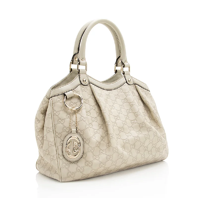 Women Gucci bags with a snap - button closure and a decorative charmGucci Guccissima Leather Sukey Medium Tote (SHF-18346)