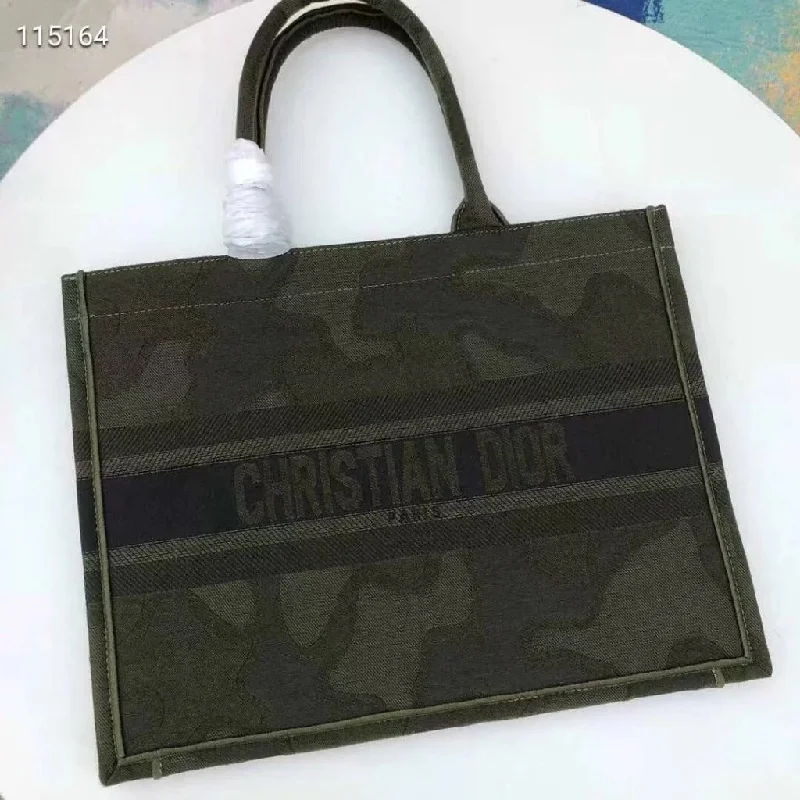 Luxury Christian Dior crossbody bags with a chain - link strapChristian Dior Tote Bag For Women