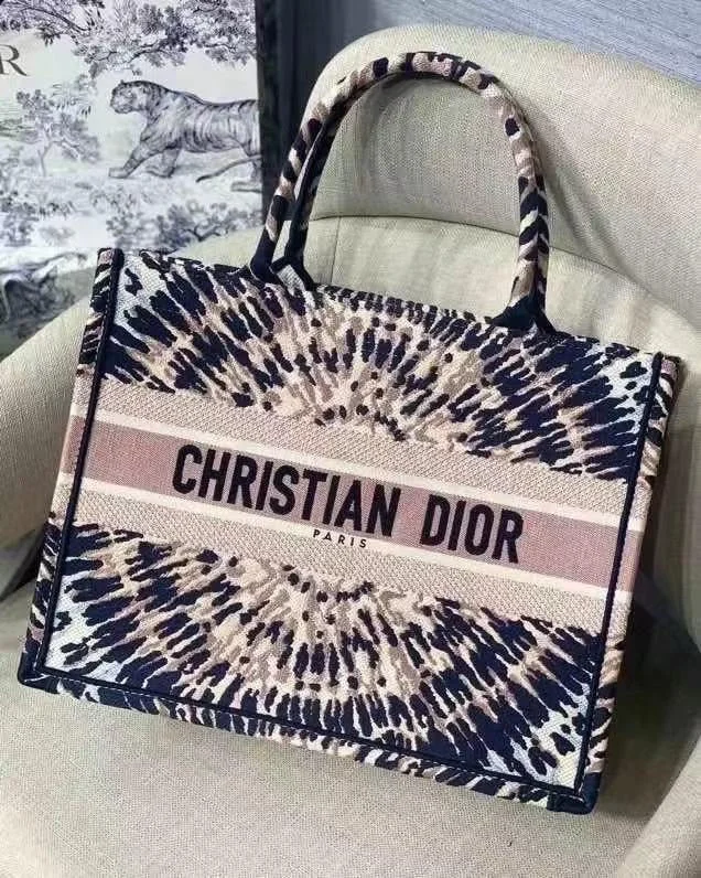 Christian Dior Saddle bags with a distressed leather finishChristian Dior Tote Bag For Women