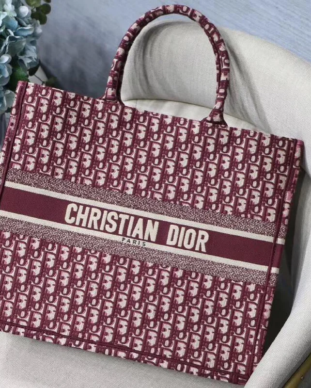 Christian Dior backpacks with a sleek, minimalist silhouetteChristian Dior Tote Bag For Women