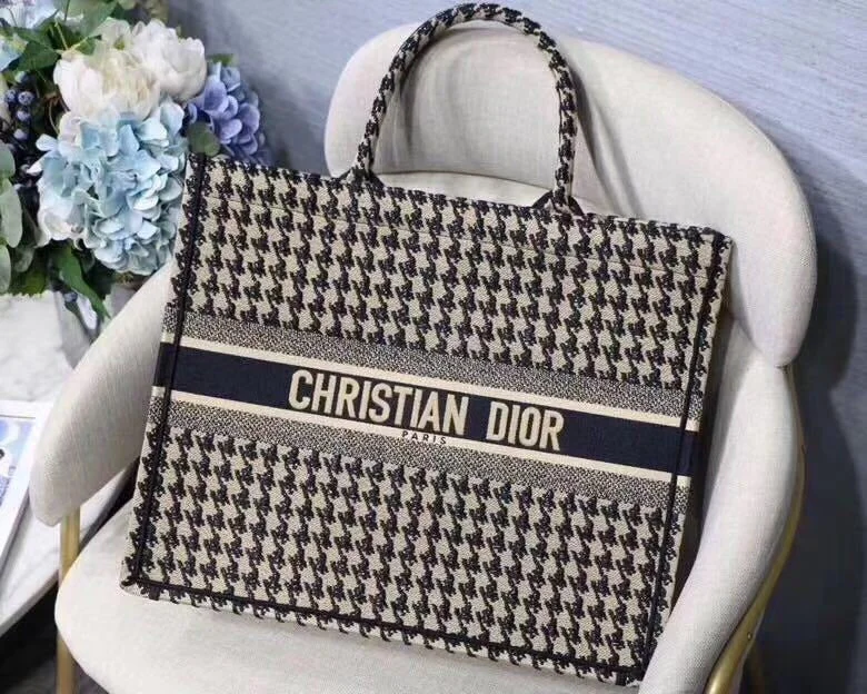 Christian Dior Saddle bags with a patent leather finish for a shiny lookChristian Dior Tote Bag For Women