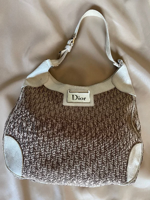 Christian Dior bags with a quilted pattern and gold - toned hardwareDIOR cloth vintage shoulder bag