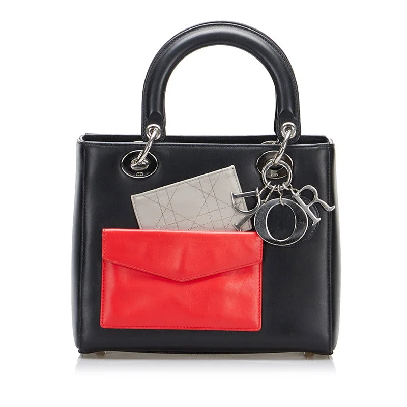 Fashion - forward Christian Dior tote bags for the modern womanLady Dior Pockets Bag