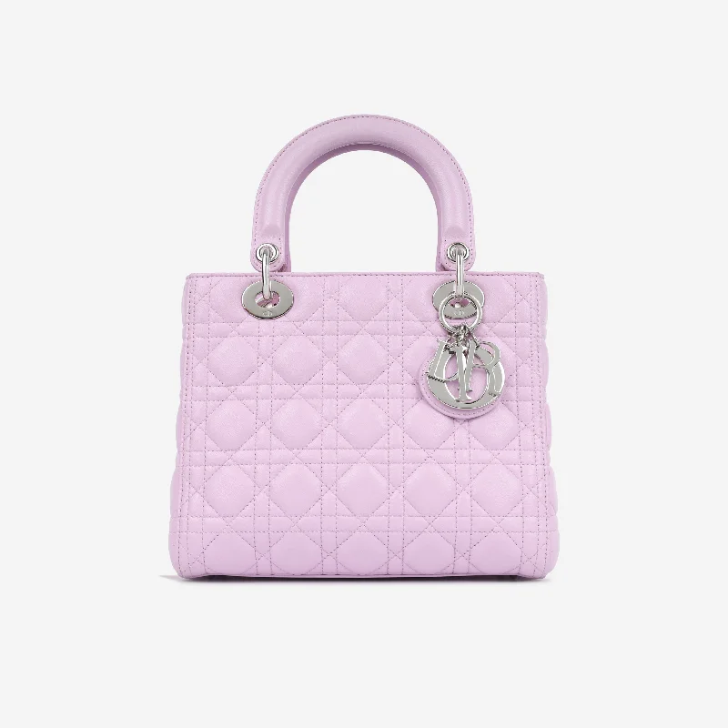 Contemporary Christian Dior handbags with a unique shapeMedium Lady Dior - Lilac