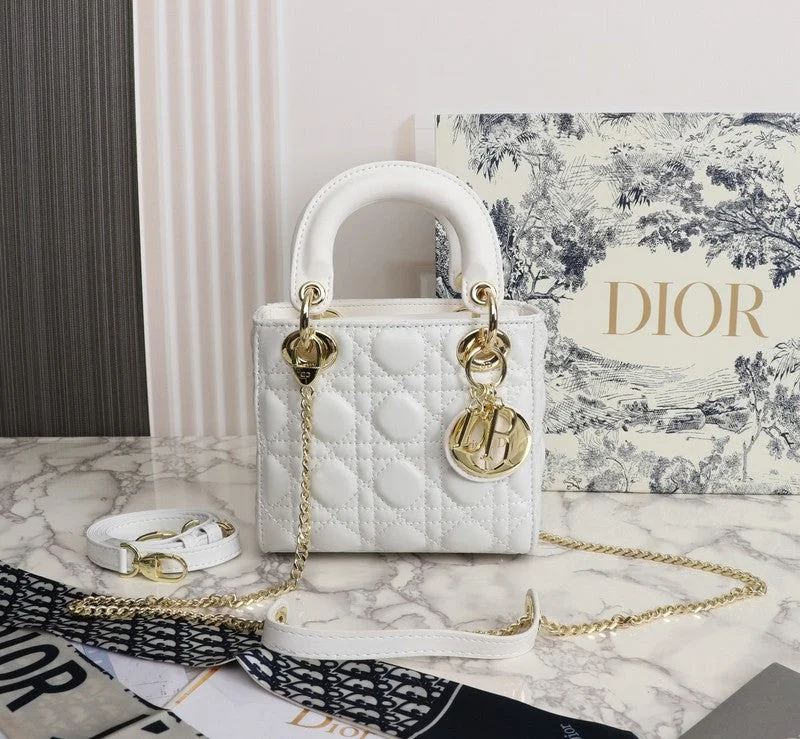 Christian Dior handbags with a detachable mirror for on - the - go touch - upsWF - Dior Bags - 607