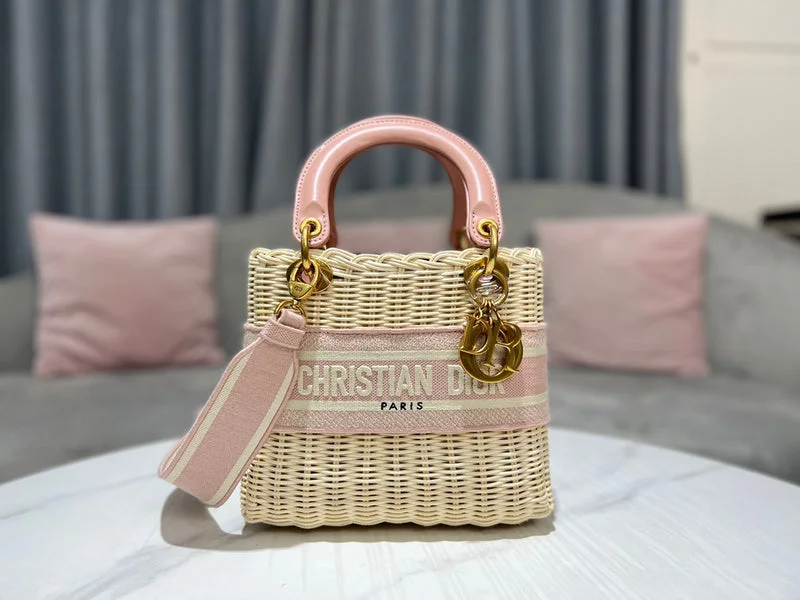 Christian Dior handbags with a detachable mirror for on - the - go touch - upsWF - Dior Bags - 571