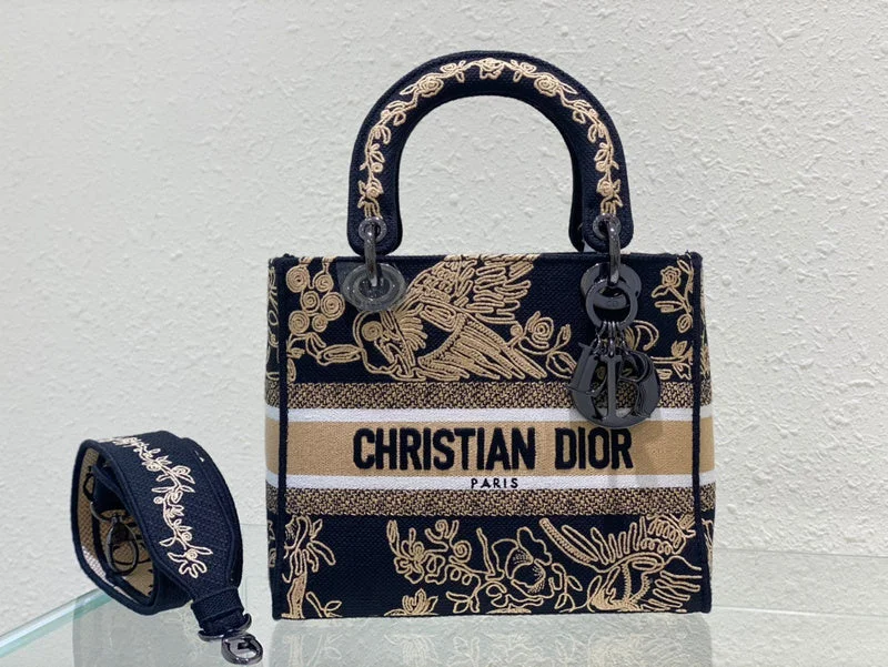 Christian Dior handbags with a detachable mirror for on - the - go touch - upsWF - Dior Bags - 581